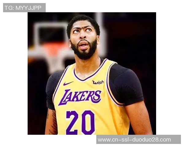 迈尼昂的崛起与挑战：从新星到足球巨星的成长之路